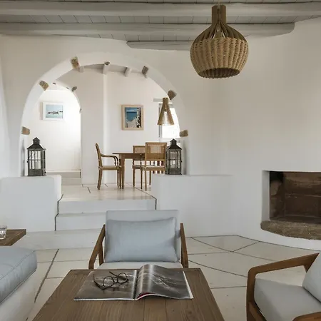 Villa Seafront 9bdr Serenity In Mykonos