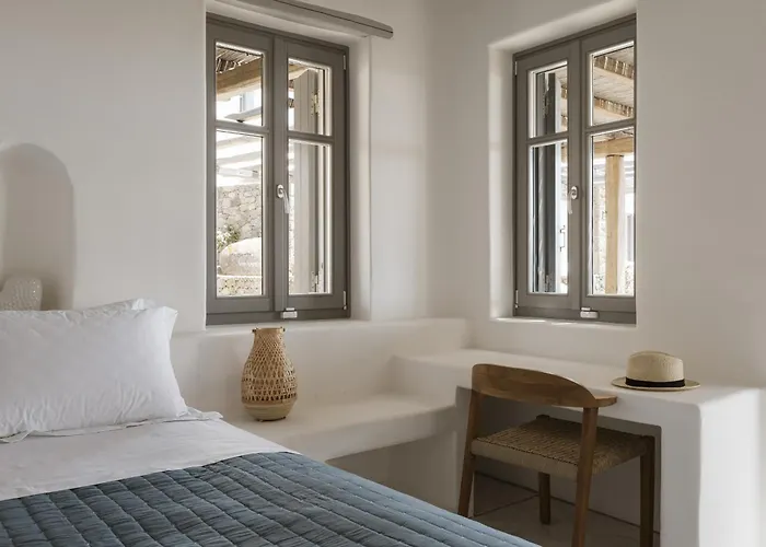 Seafront 9bdr Serenity In Mykonos