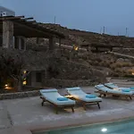 Seafront 9bdr Serenity In Mykonos Калафатис